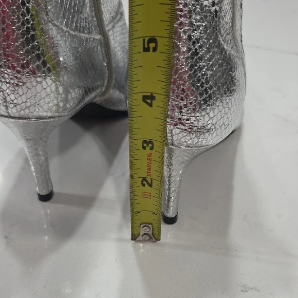 GUESS Silver Ankle Boots, Sz 6 Gentle Used - Picture 7 of 9